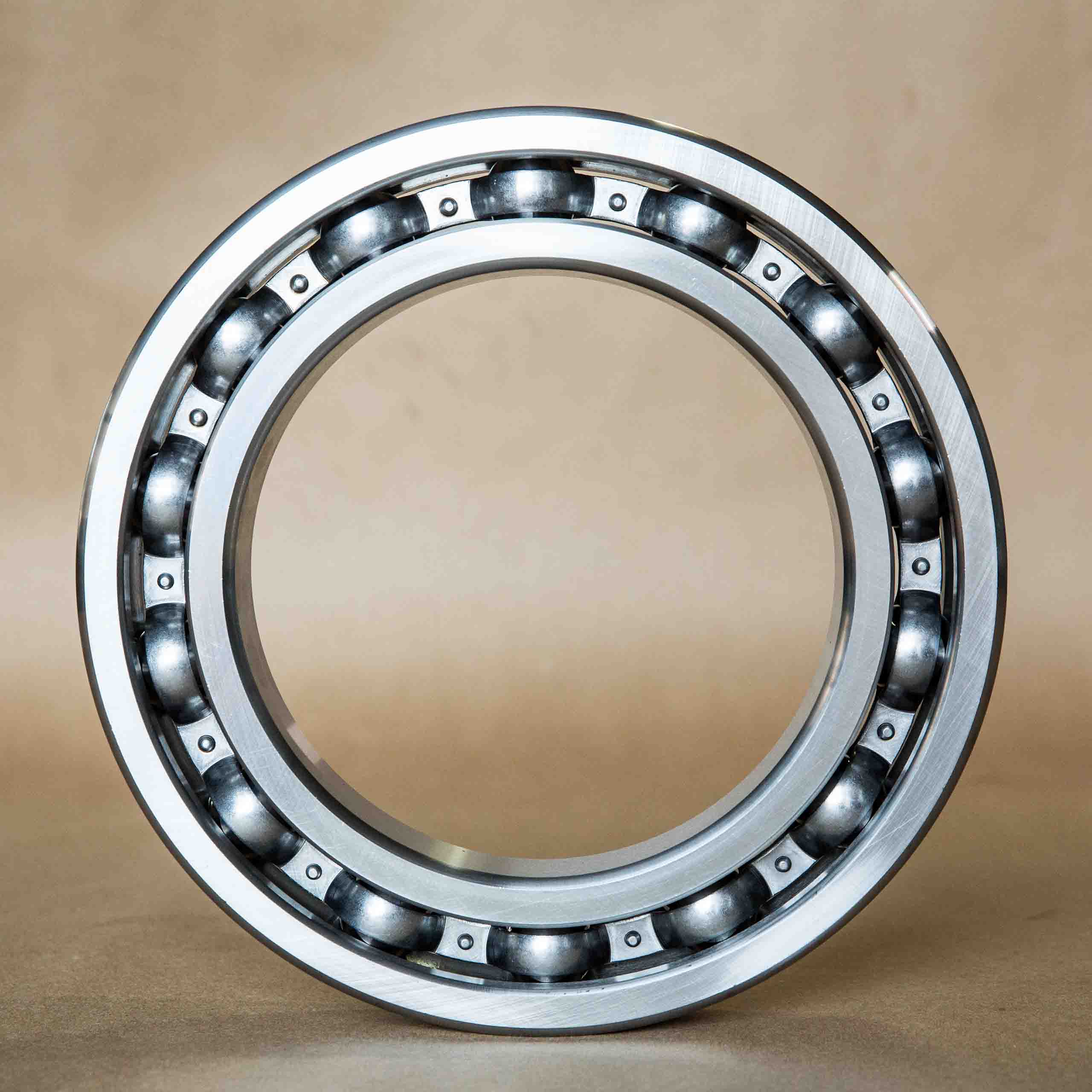 Deep groove ball bearing